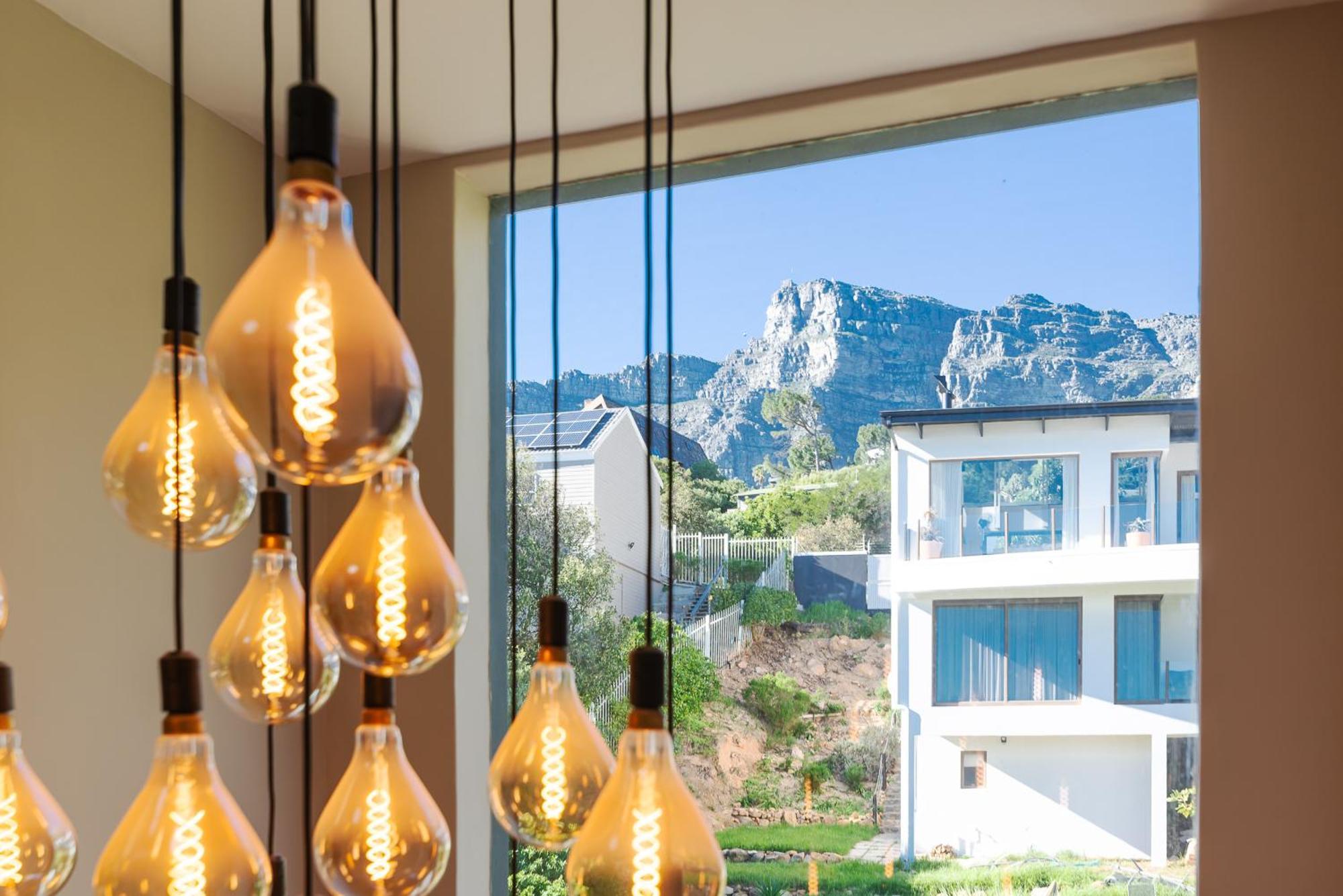 Camps Bay Blue Self-catering * Cape Town