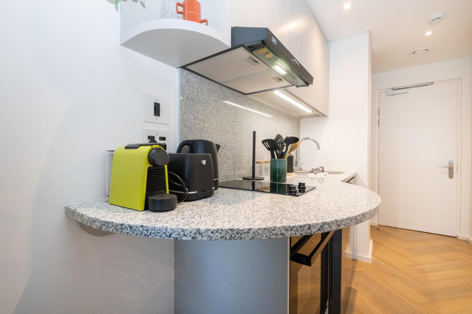 Apartment 905 Zeeland Pier - 9th Floor Premium With Free Parking Cape Town