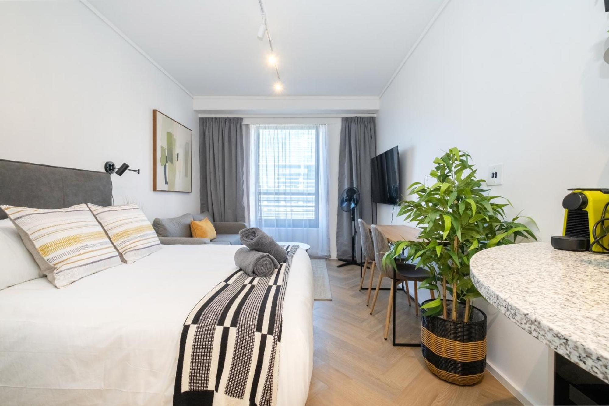 905 Zeeland Pier - 9th Floor Premium With Free Parking Apartment *