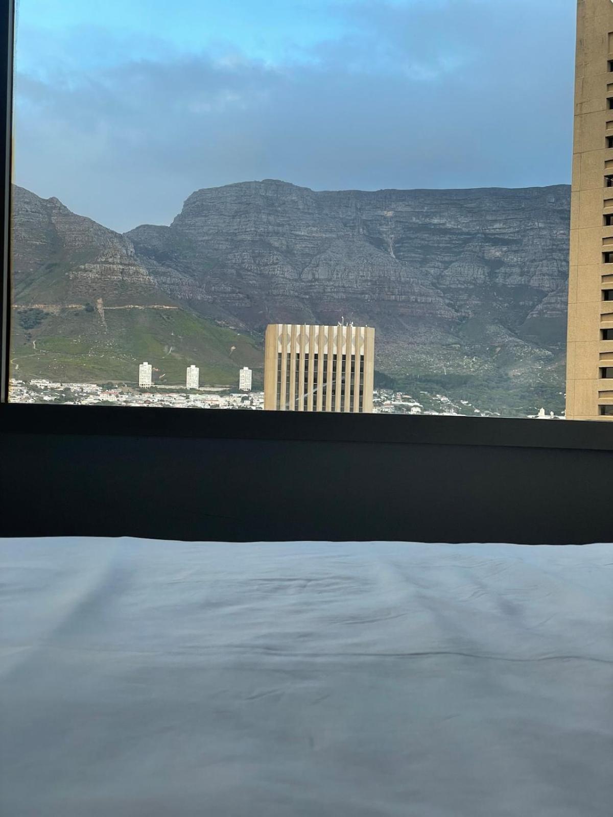 One Thibault - Table Mountain View