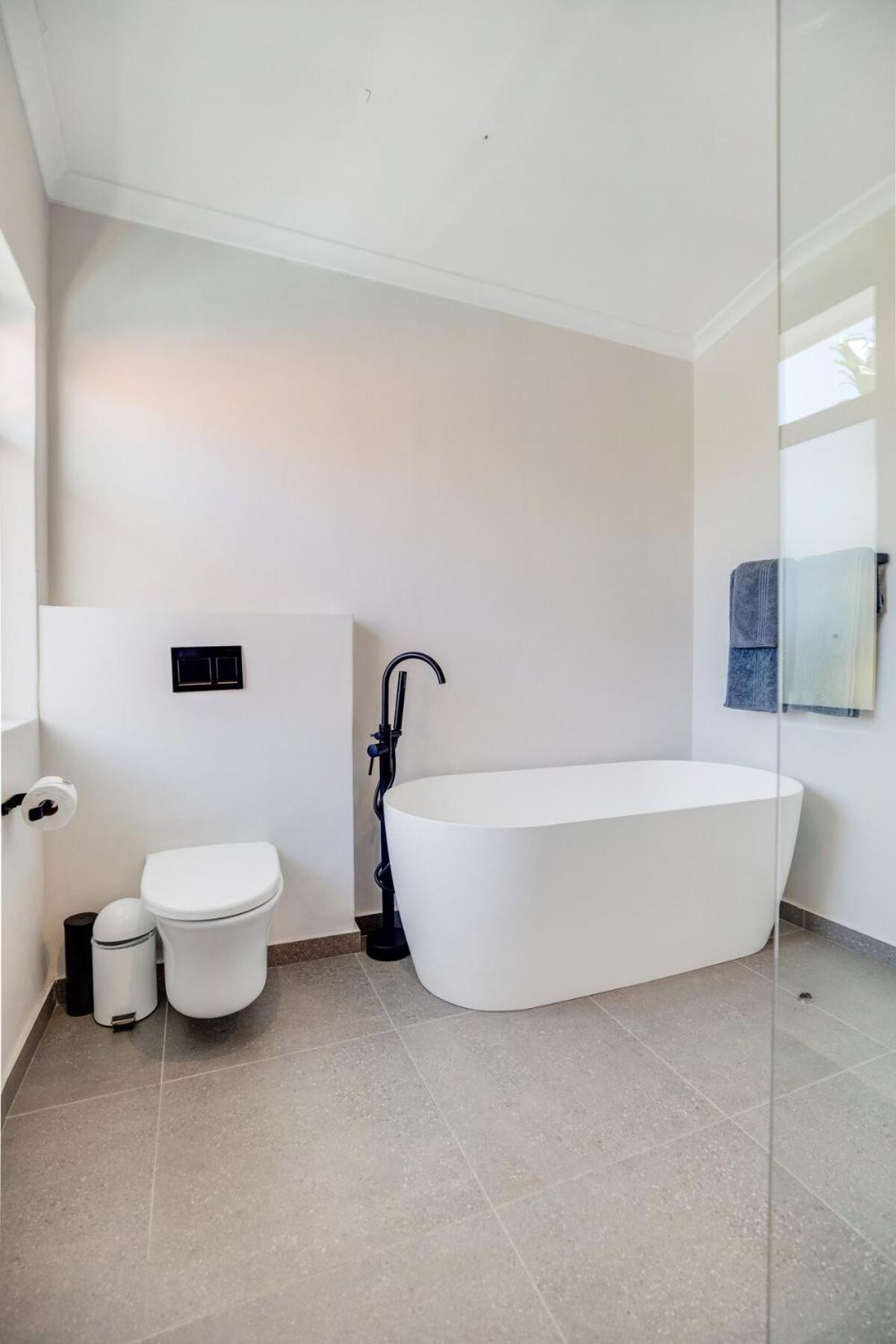 Cape Azure Sea Point Holiday home Cape Town