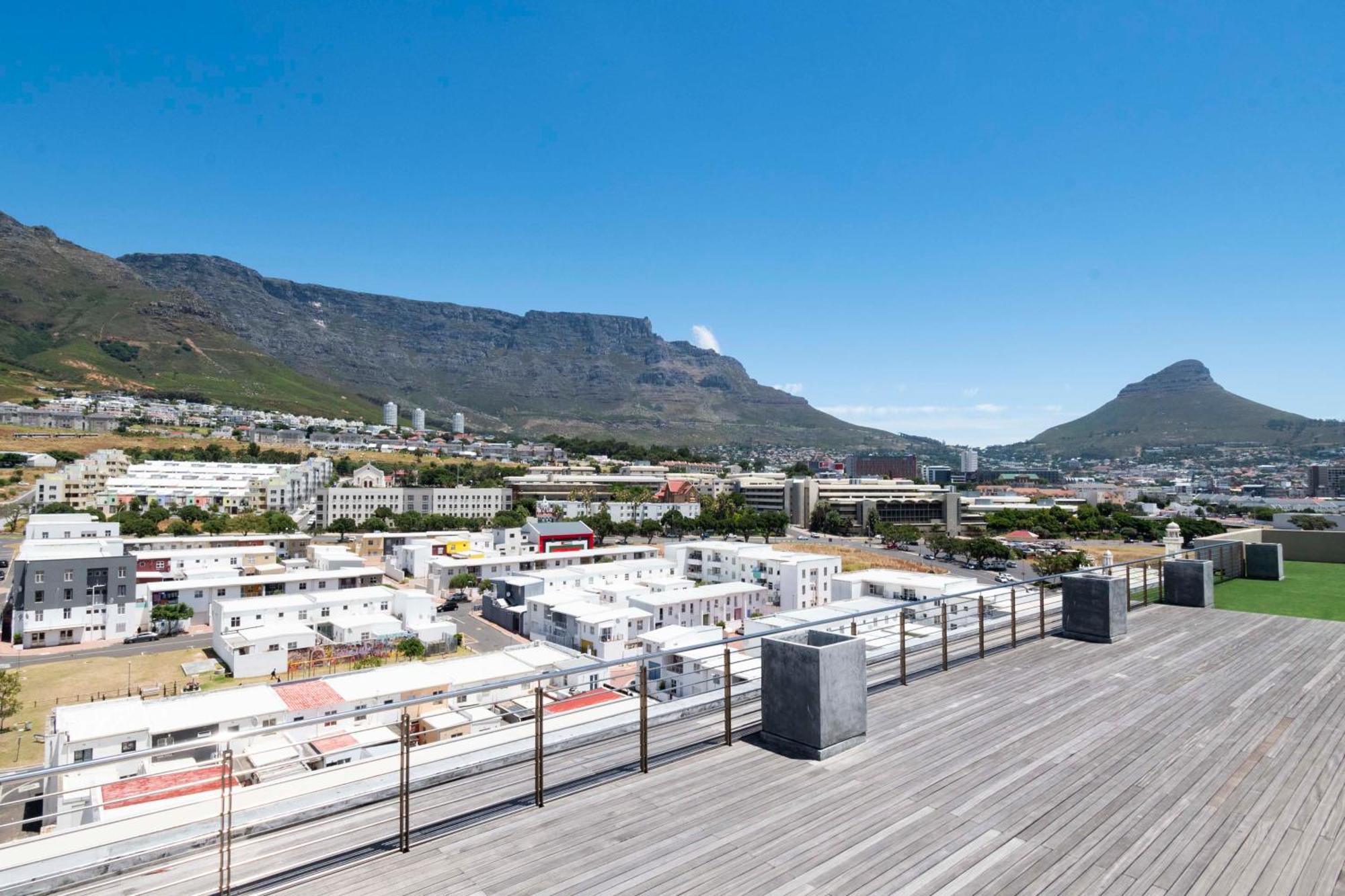 Tablemountain Views 2br Parking Balcony Pool Apartment Cape Town