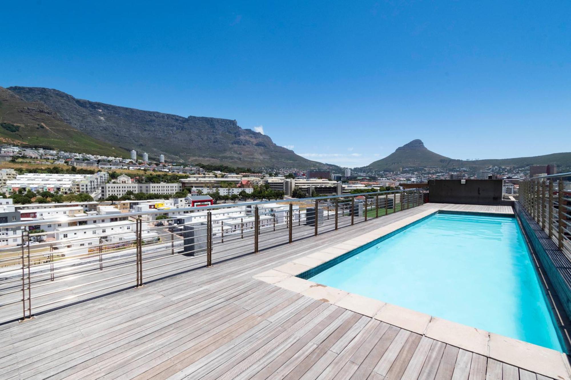 Tablemountain Views 2br Parking Balcony Pool Apartment Cape Town
