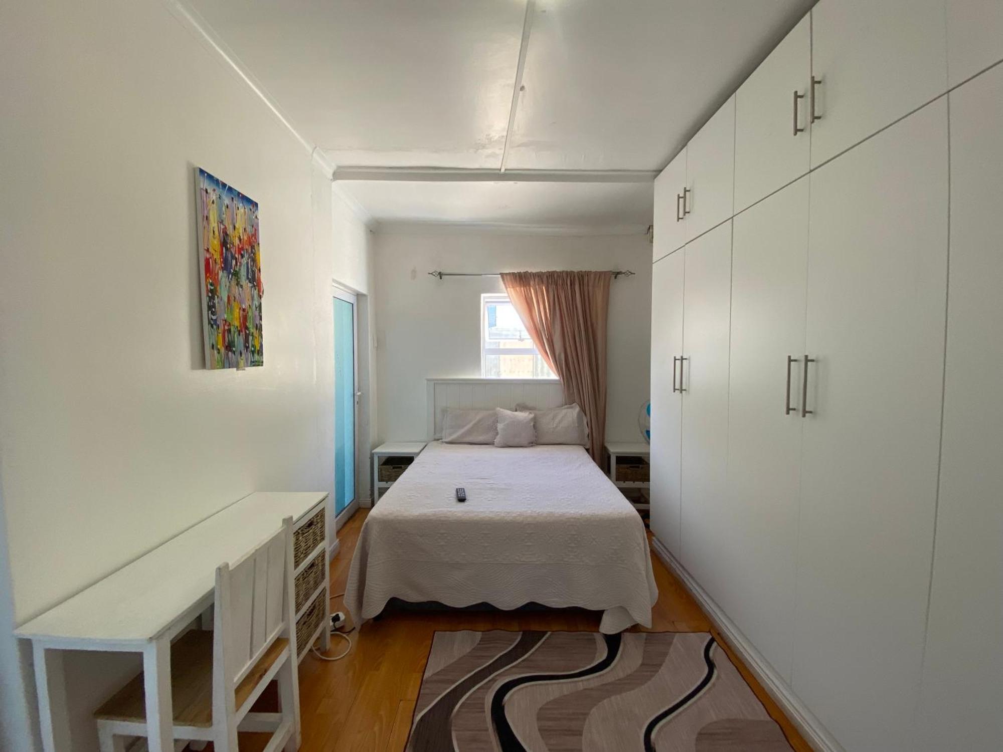 Luxe In Parow North *