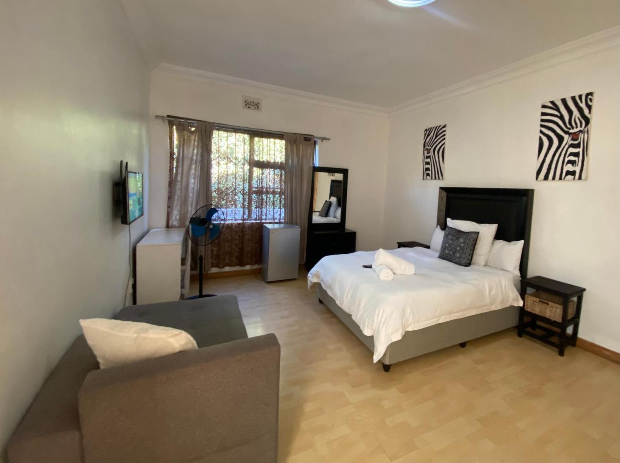 Luxe In Parow North