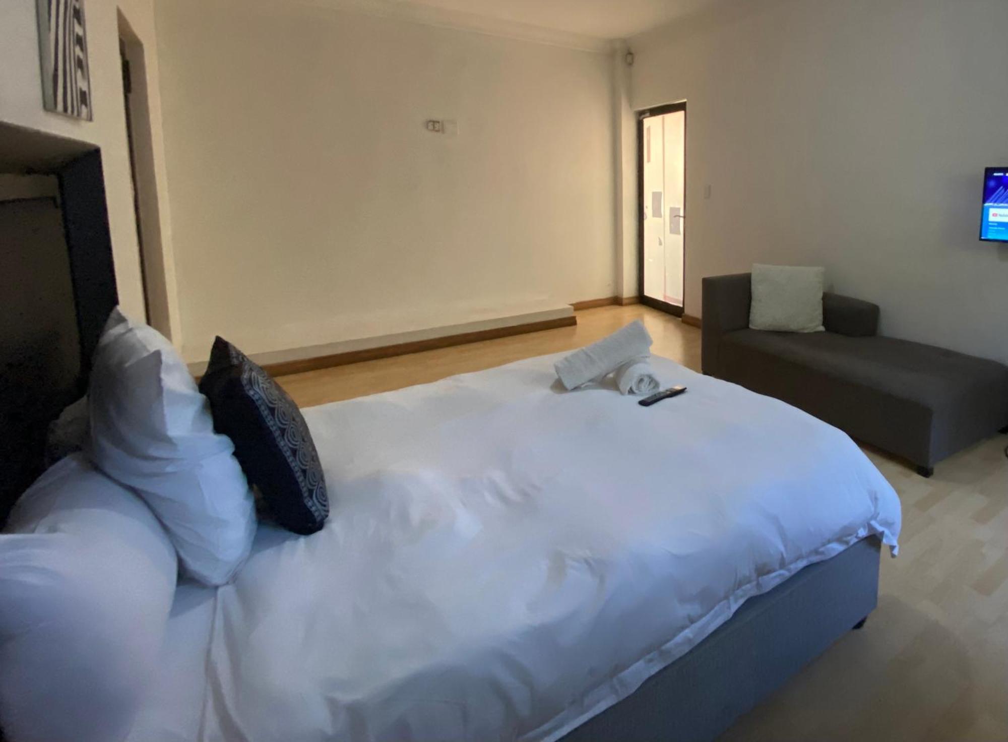 Guest house Luxe In Parow North *