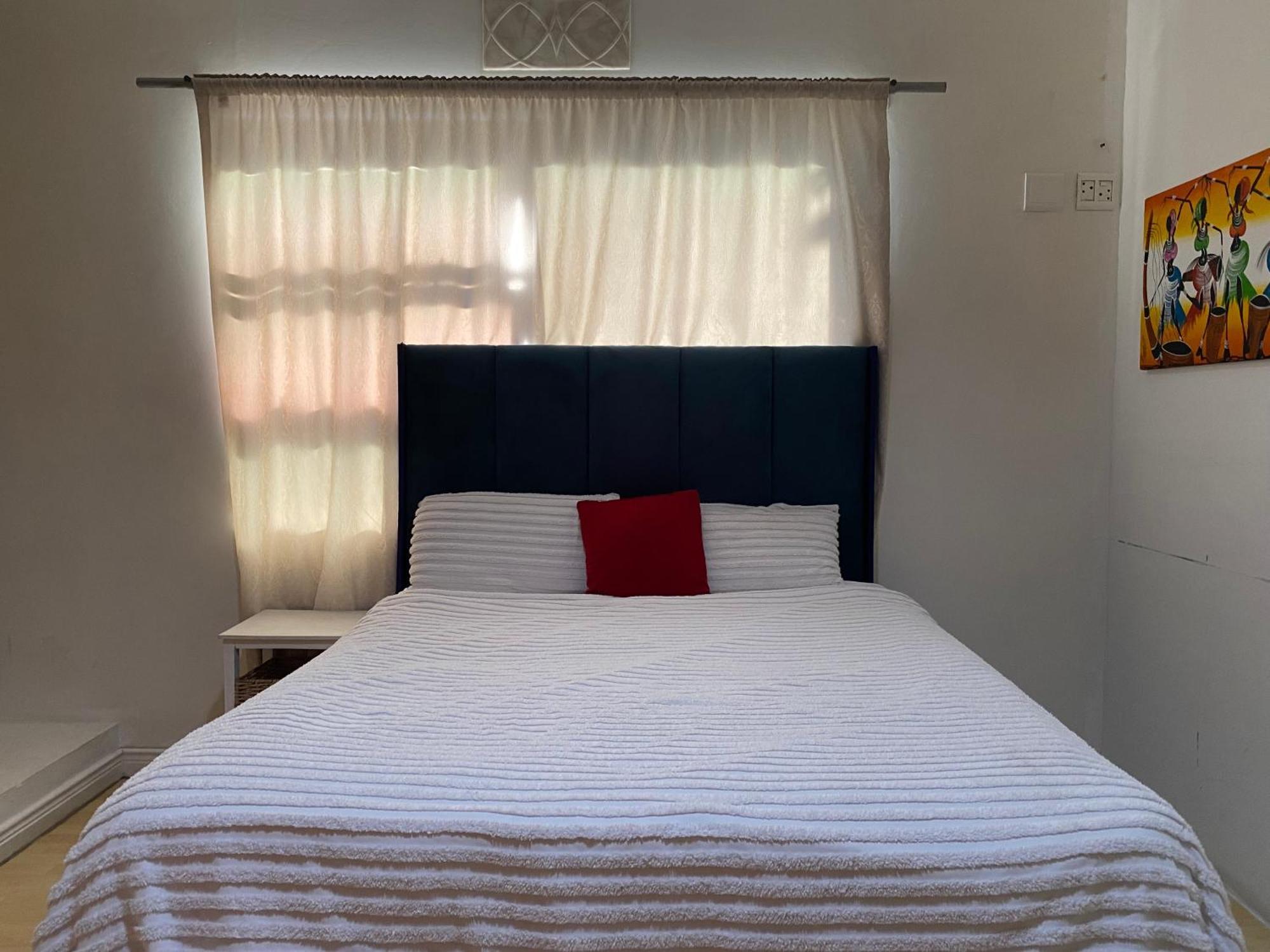 Luxe In Parow North Guest house Cape Town