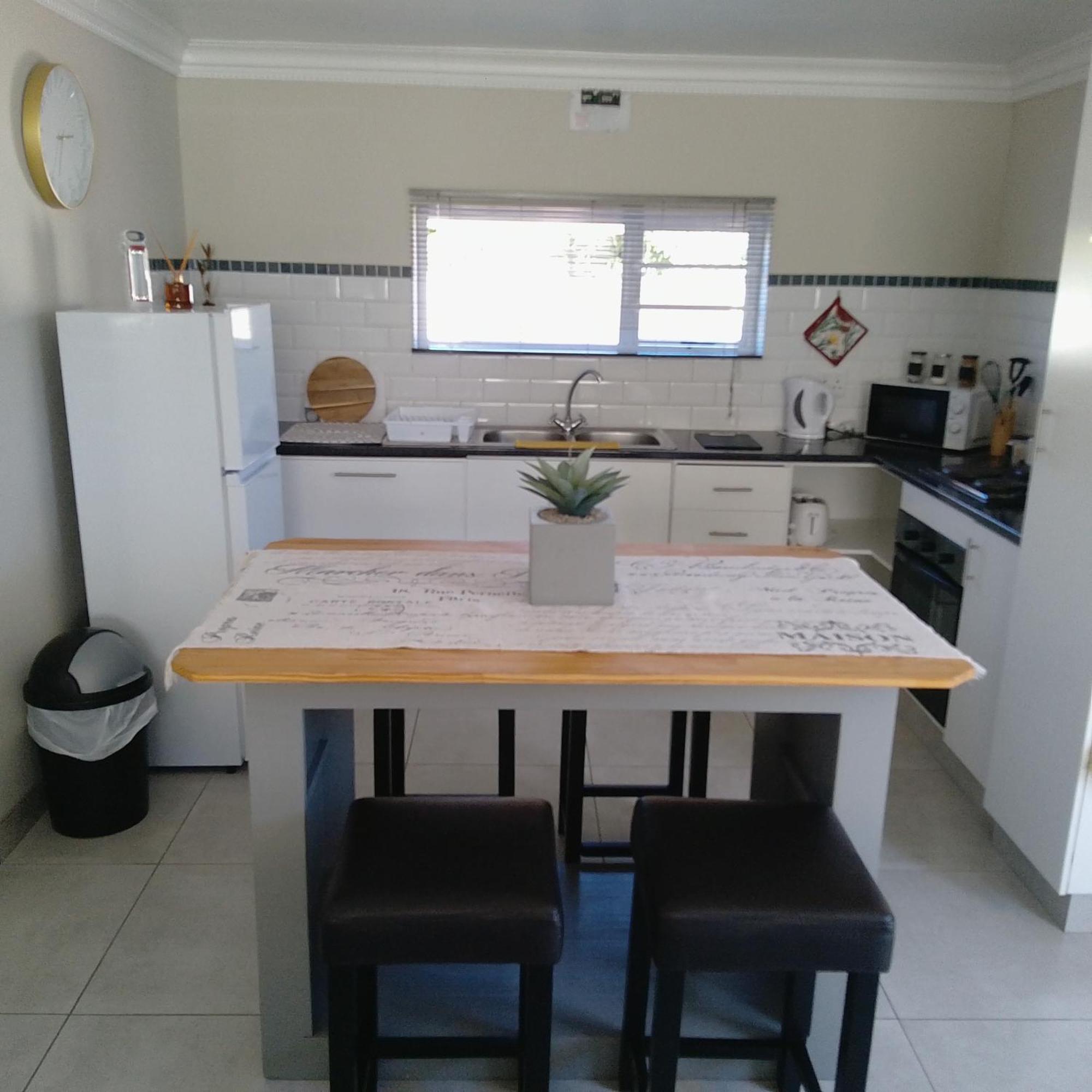 1 On Sonnet Unit Mia Apartment *