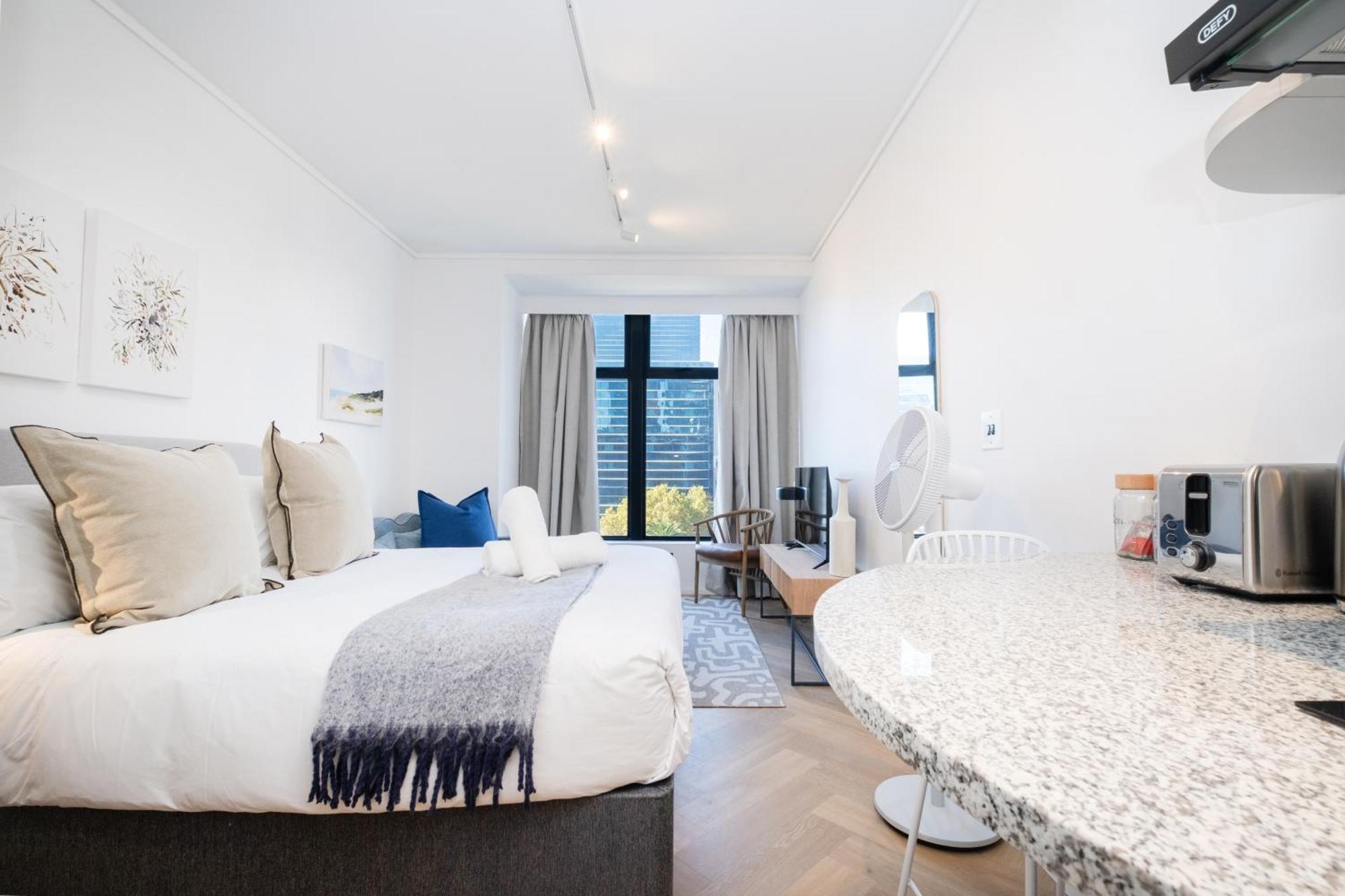 Apartment Zeeland Pier 707 - 7th Floor Near Cticc With Free Onsite Parking