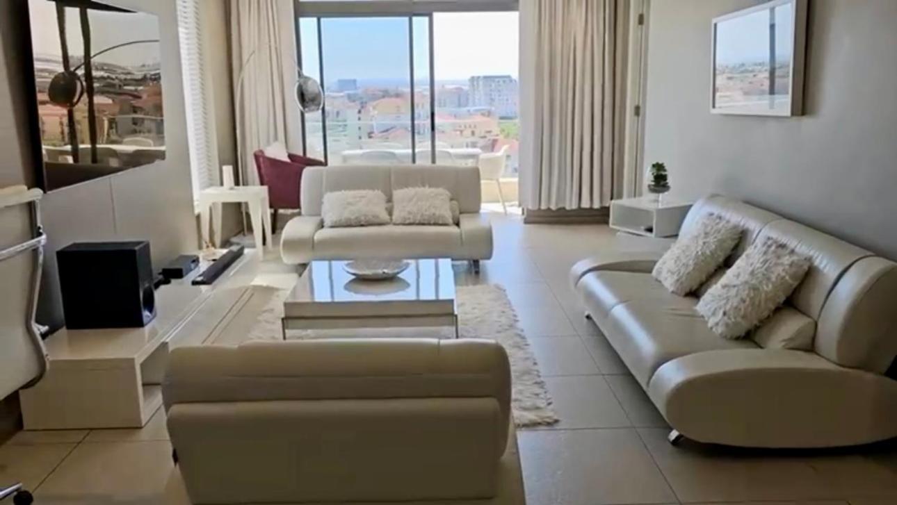 Apartment Luxury Penthouse -crystal Towers *