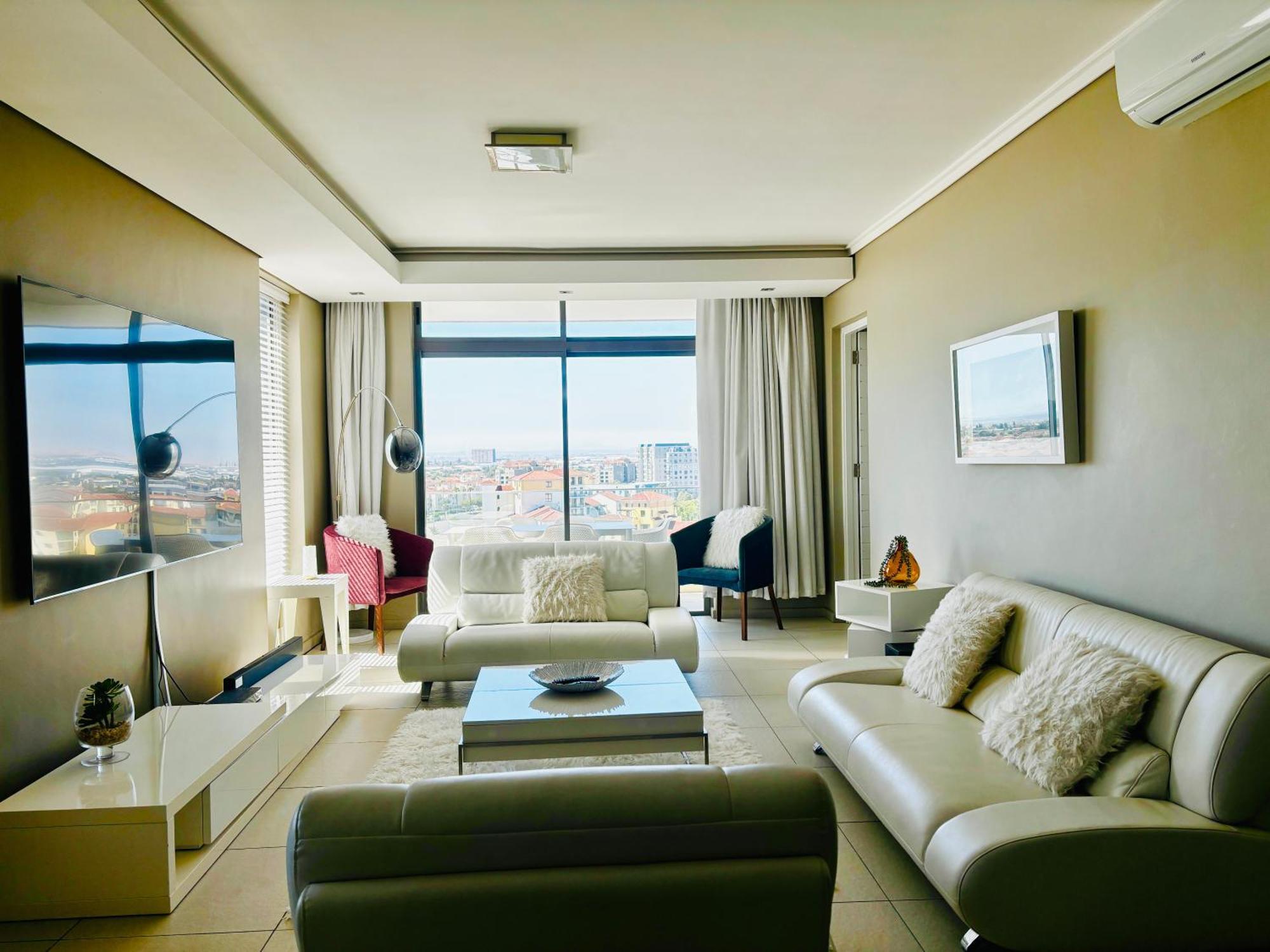 Luxury Penthouse -crystal Towers Apartment Cape Town