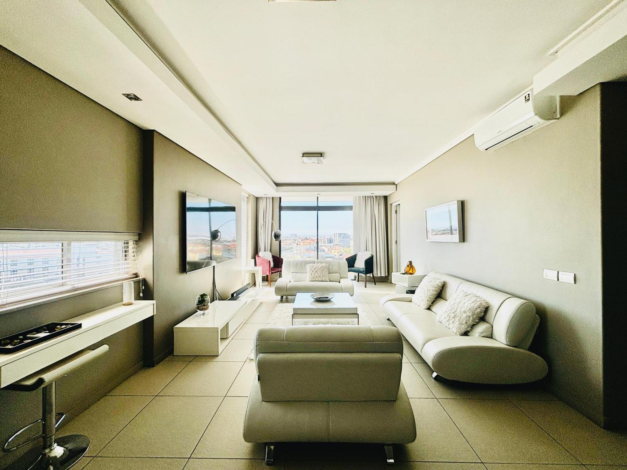 Luxury Penthouse -crystal Towers *