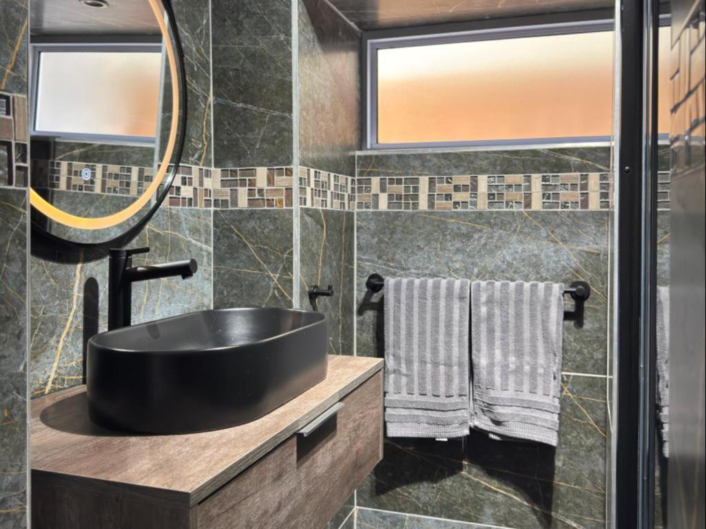 Holiday home Urban Oasis Penthouse-jacuzzi! Cape Town
