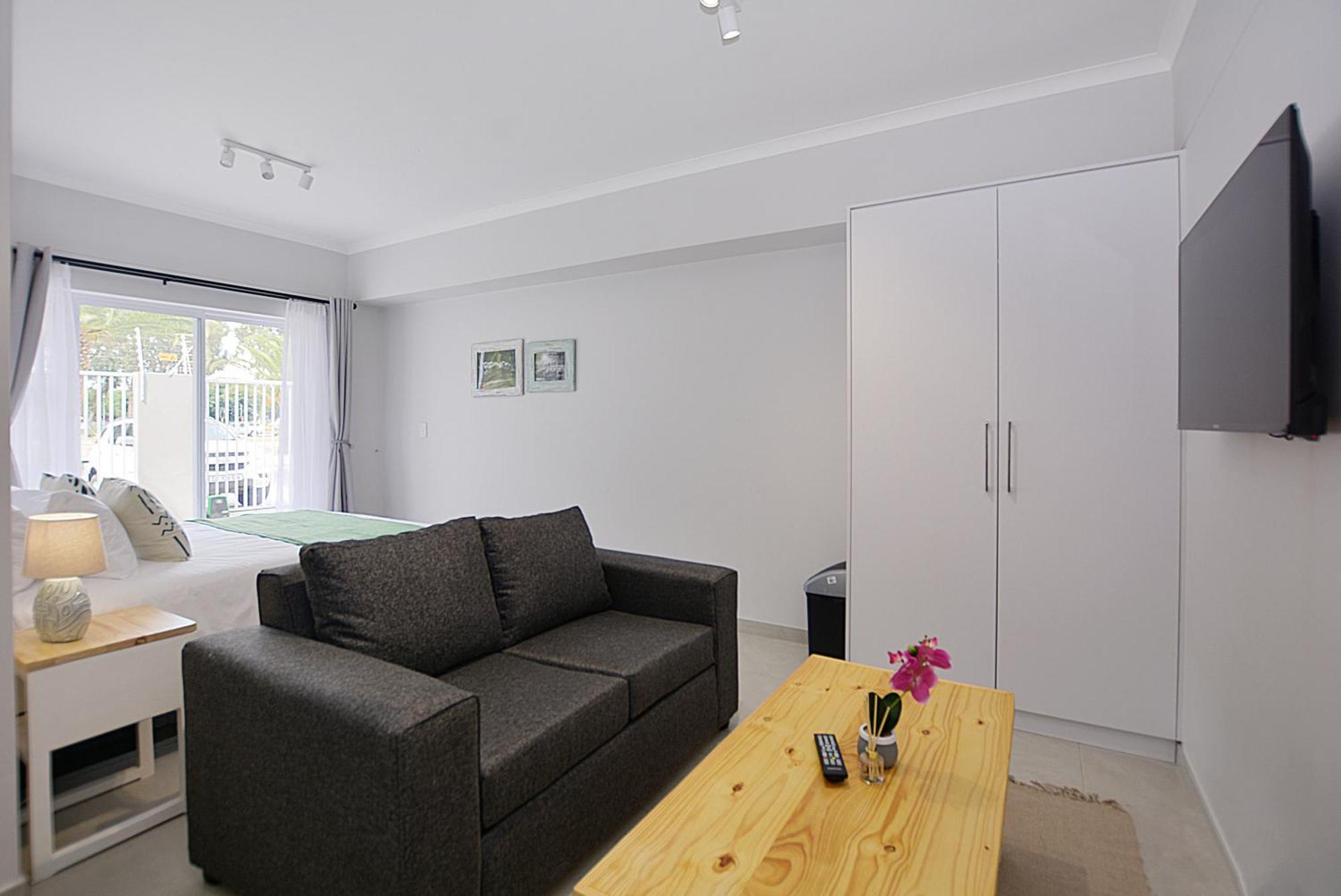 Apartment-bachelor-leetch Views * Cape Town