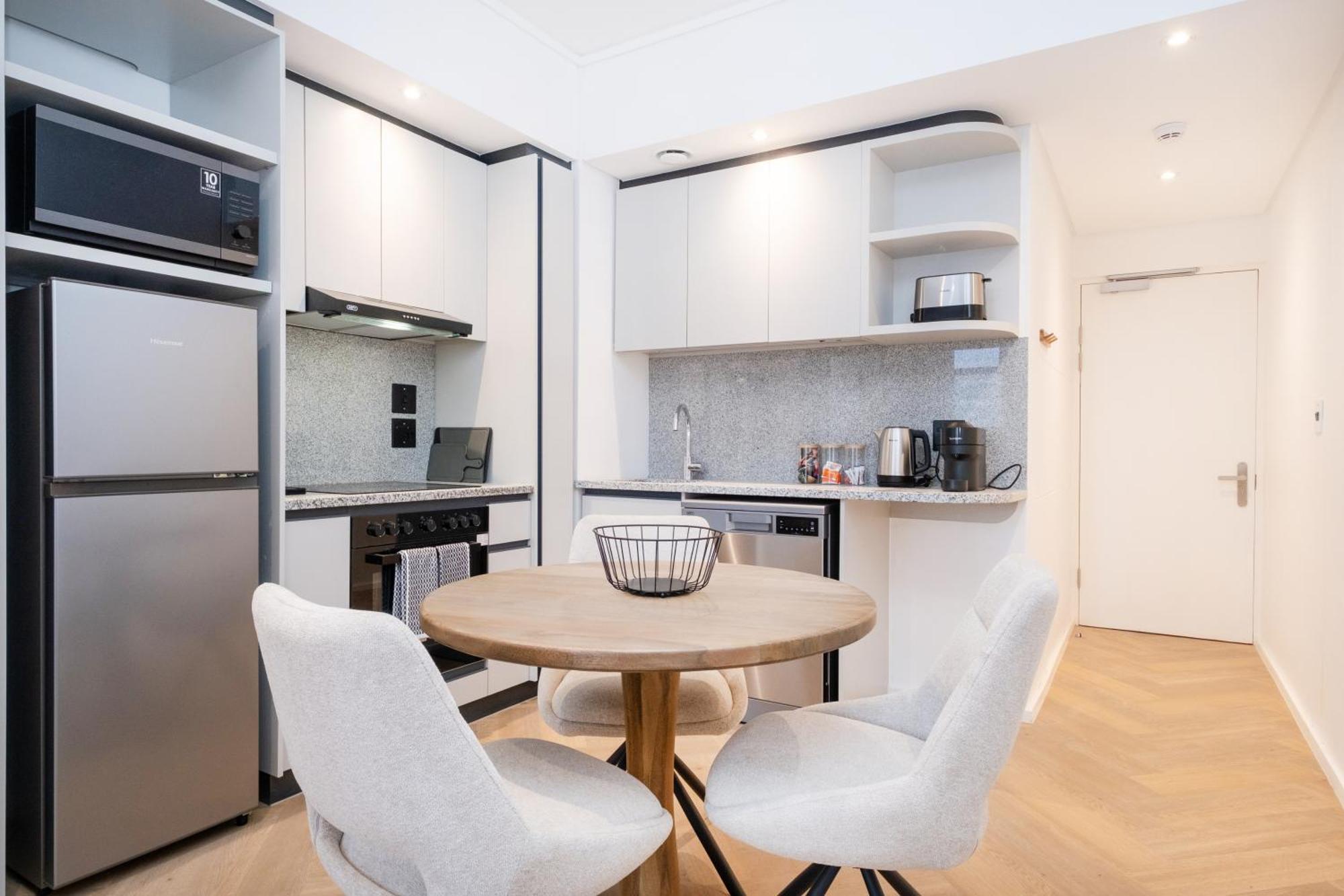 Apartment 808 Zeeland Pier - Lux Aprt With Parking Near Cticc *