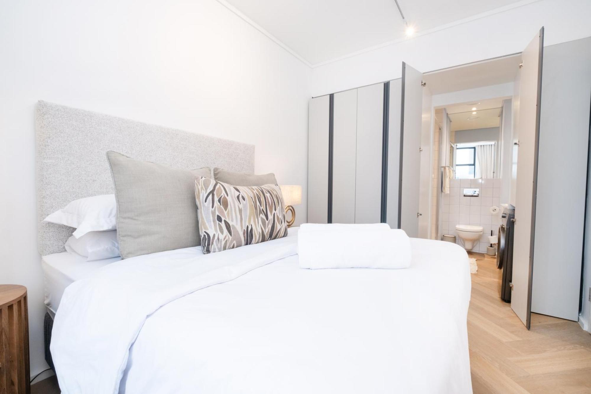 808 Zeeland Pier - Lux Aprt With Parking Near Cticc Apartment *