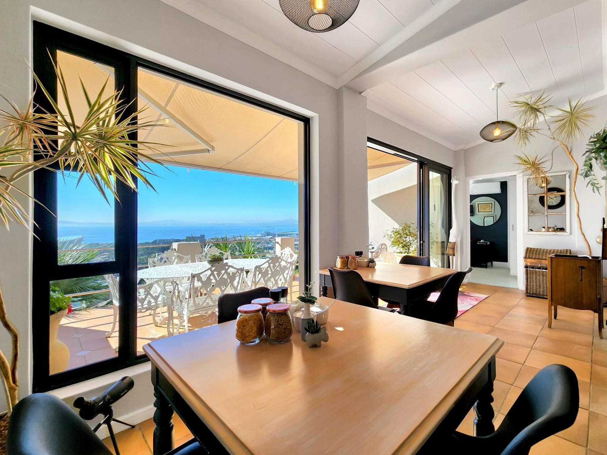 Guest house Bluegum Hill & Cape Town