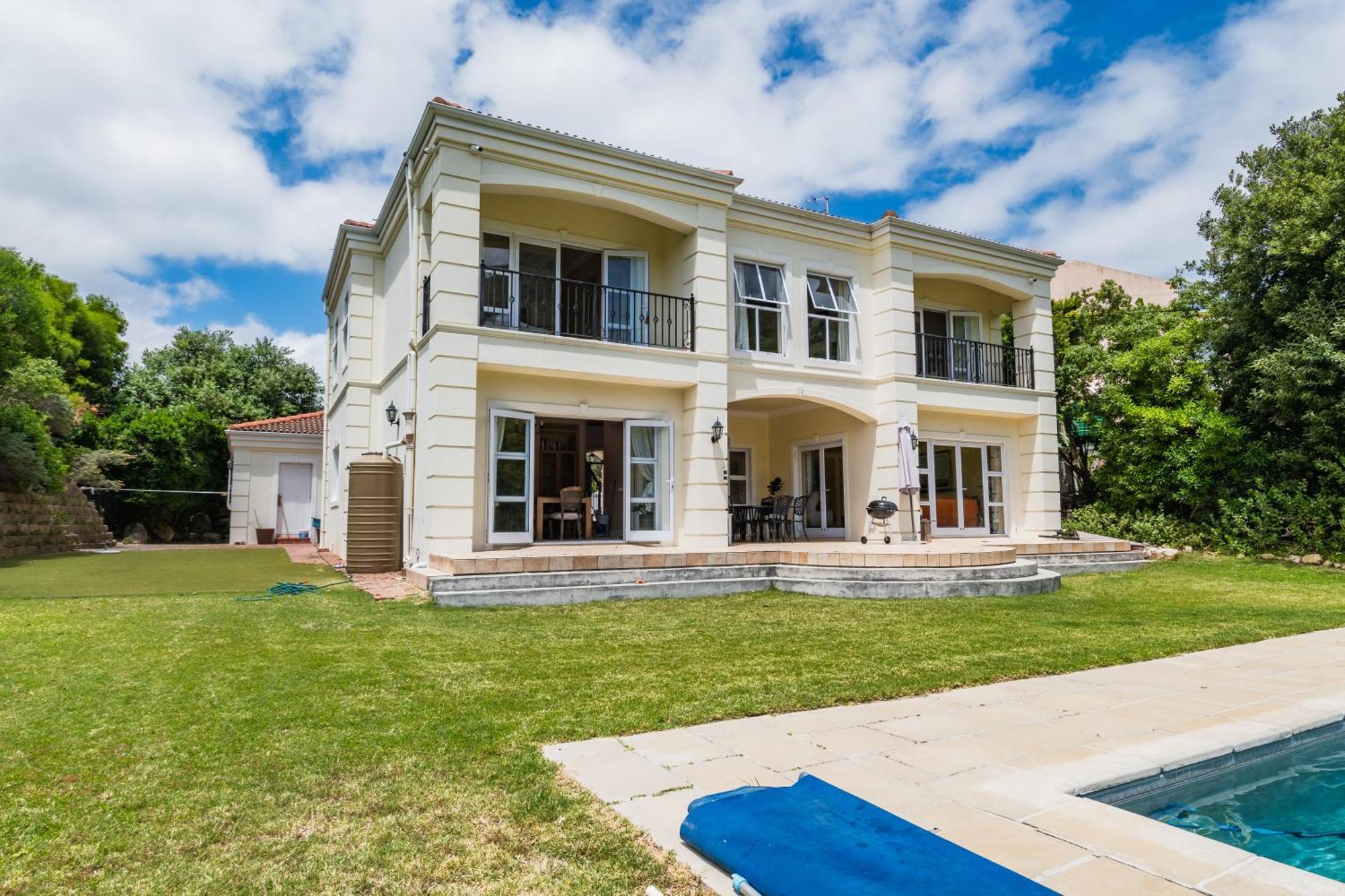 Luxury Family Near With Grill And Workspace Villa Cape Town