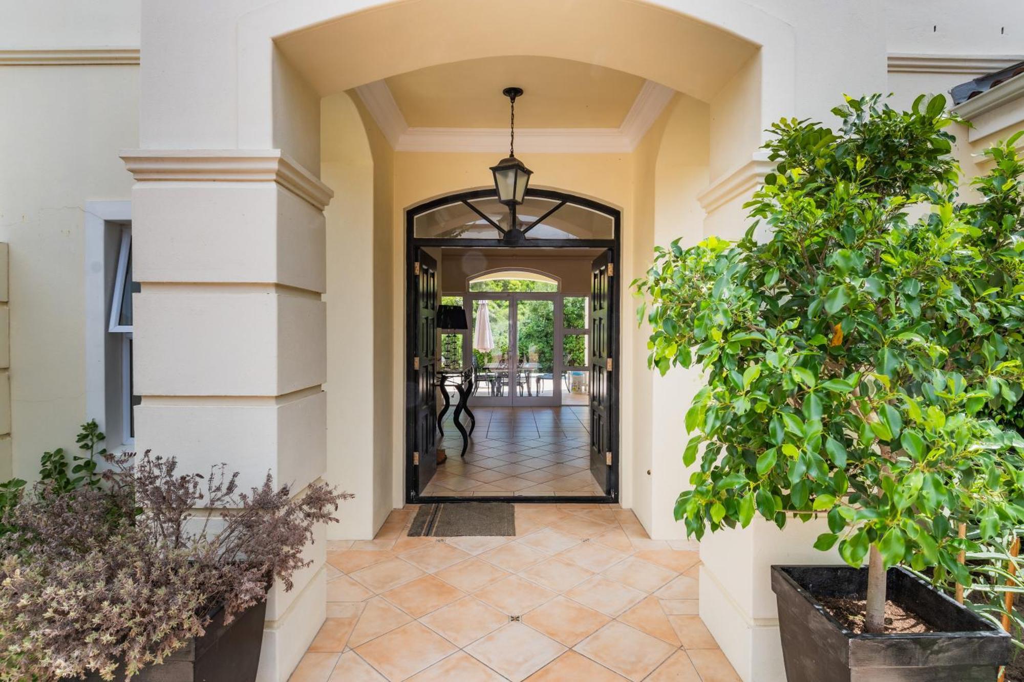 Luxury Family Near With Grill And Workspace *