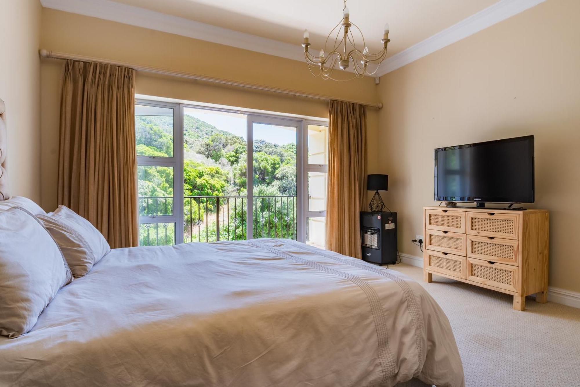 Luxury Family Near With Grill And Workspace Villa Cape Town