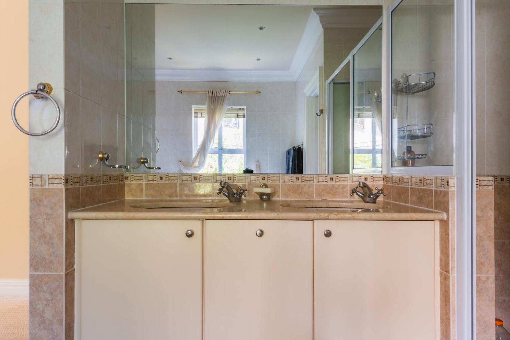 Luxury Family Near With Grill And Workspace Villa