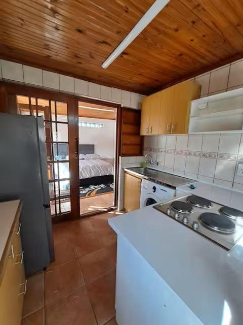 Holiday home Azzure 4 Sleeper Crawford Cape Town