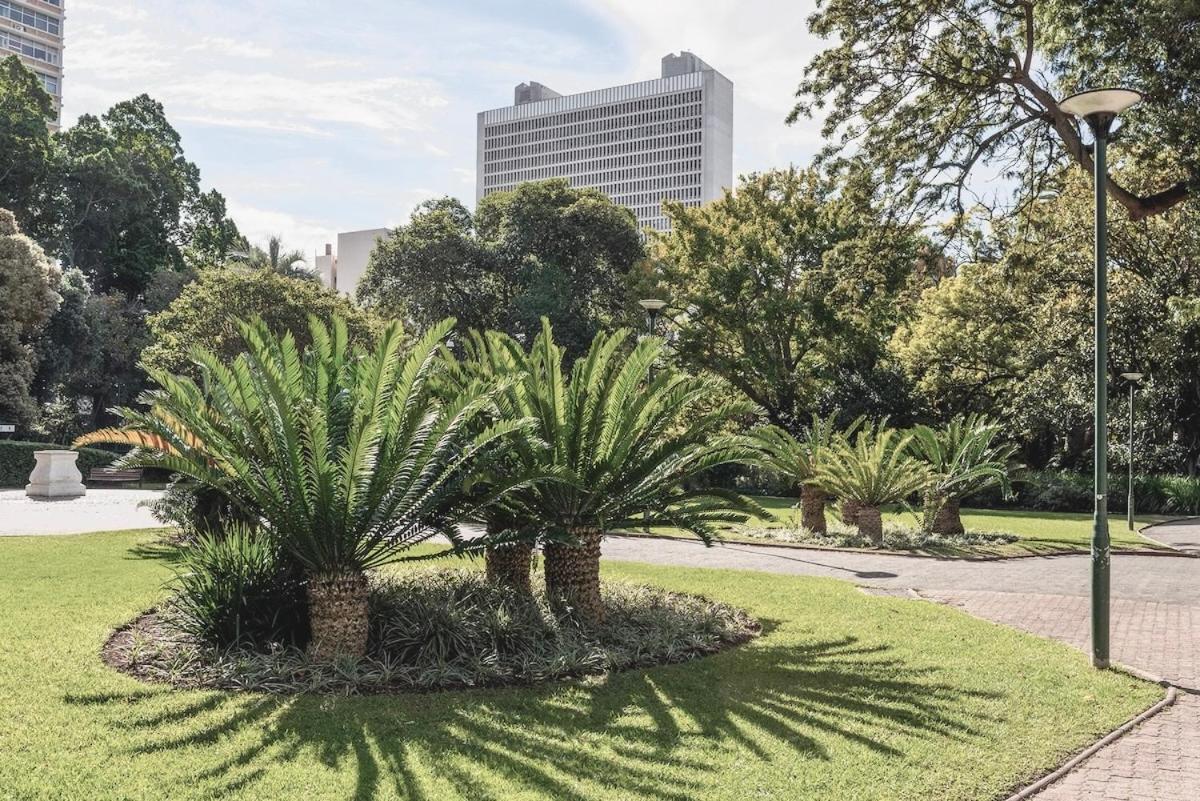 Central, Business Travellers Dream-wifi-pool Apartment Cape Town
