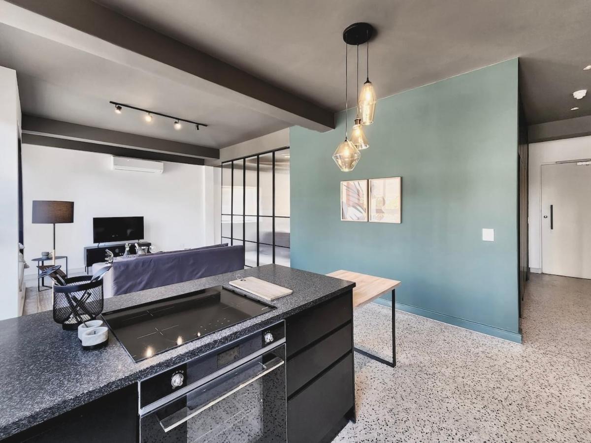 Central, Business Travellers Dream-wifi-pool