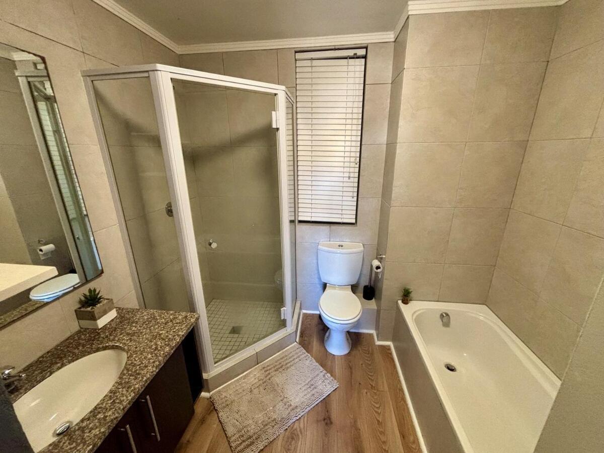 The Lookout Chic 1 Bed With A View Apartment *