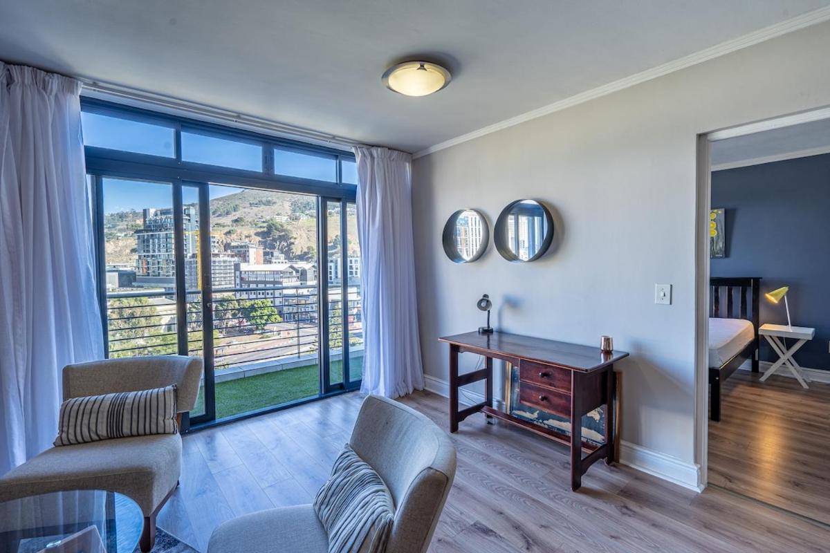 The Lookout Chic 1 Bed With A View Cape Town