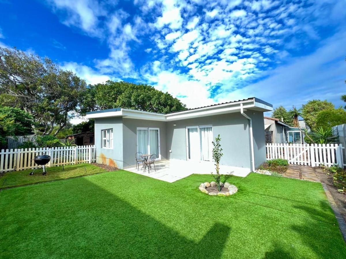 Private Garden Flat Blouberg