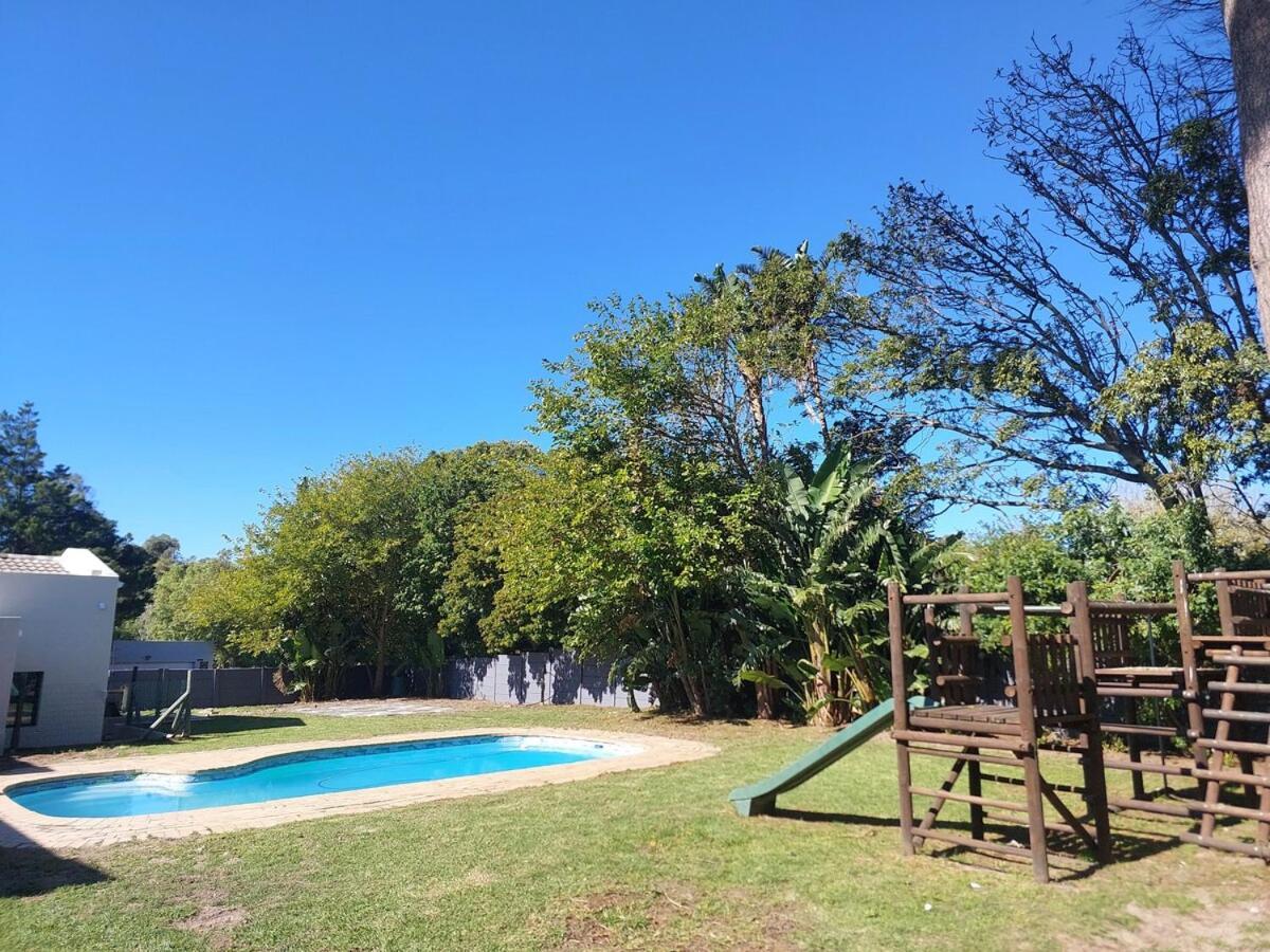Westridge - 5 Minutes From Constantia Wine Farms Villa Cape Town