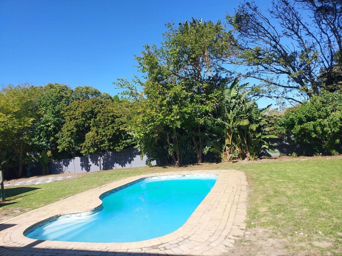 Westridge - 5 Minutes From Constantia Wine Farms Villa Cape Town