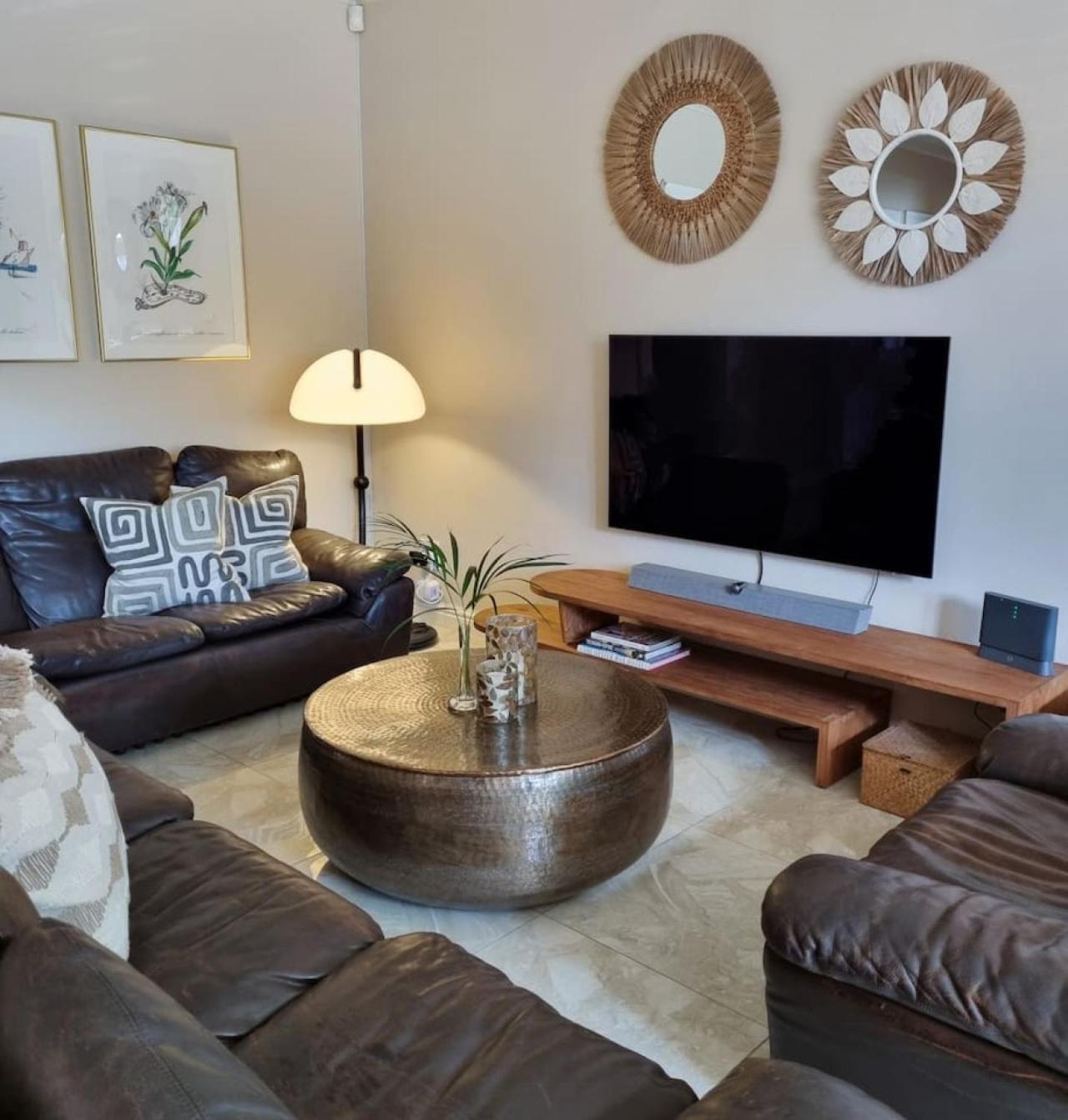 Luxurious Sea Point Apartment Cape Town