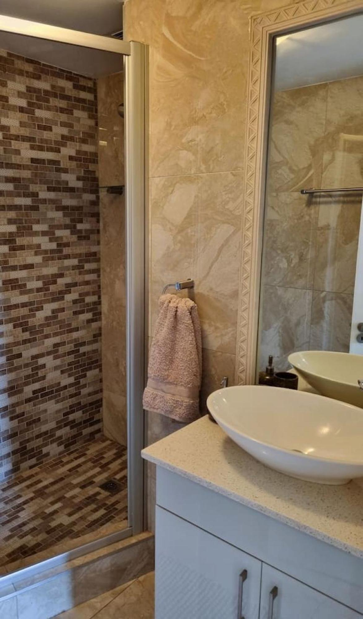 Luxurious Sea Point Apartment *