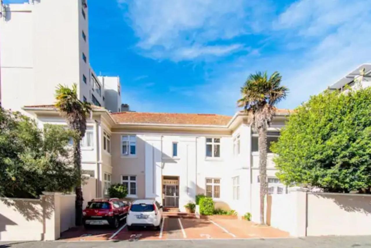 Luxurious Sea Point
