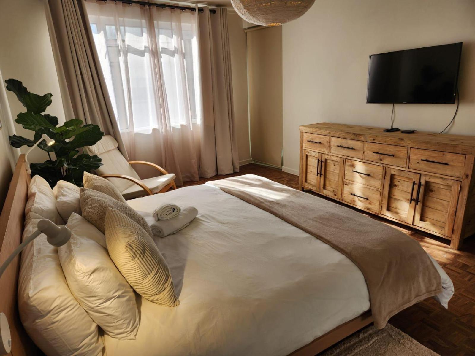 Modern 2 Bedroom Apartment, Pleasant Ways, Seapoint *
