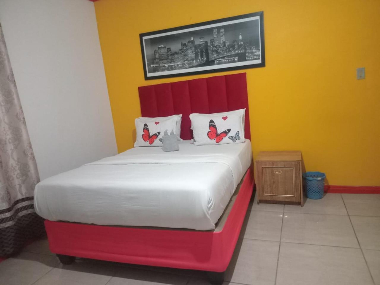 Neo & Ruks Parow Guest house Cape Town