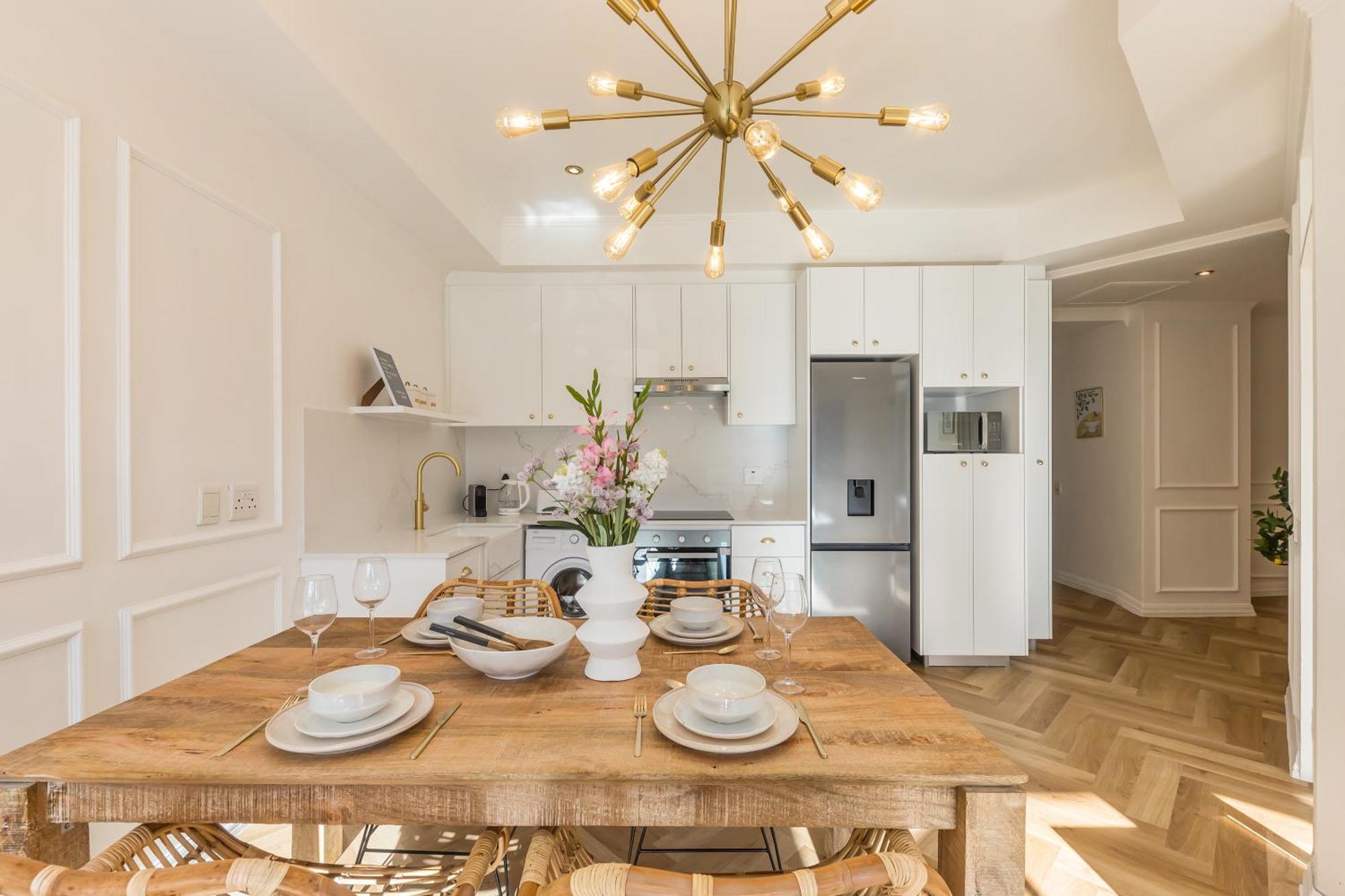 The Centurion 86 Apartment *