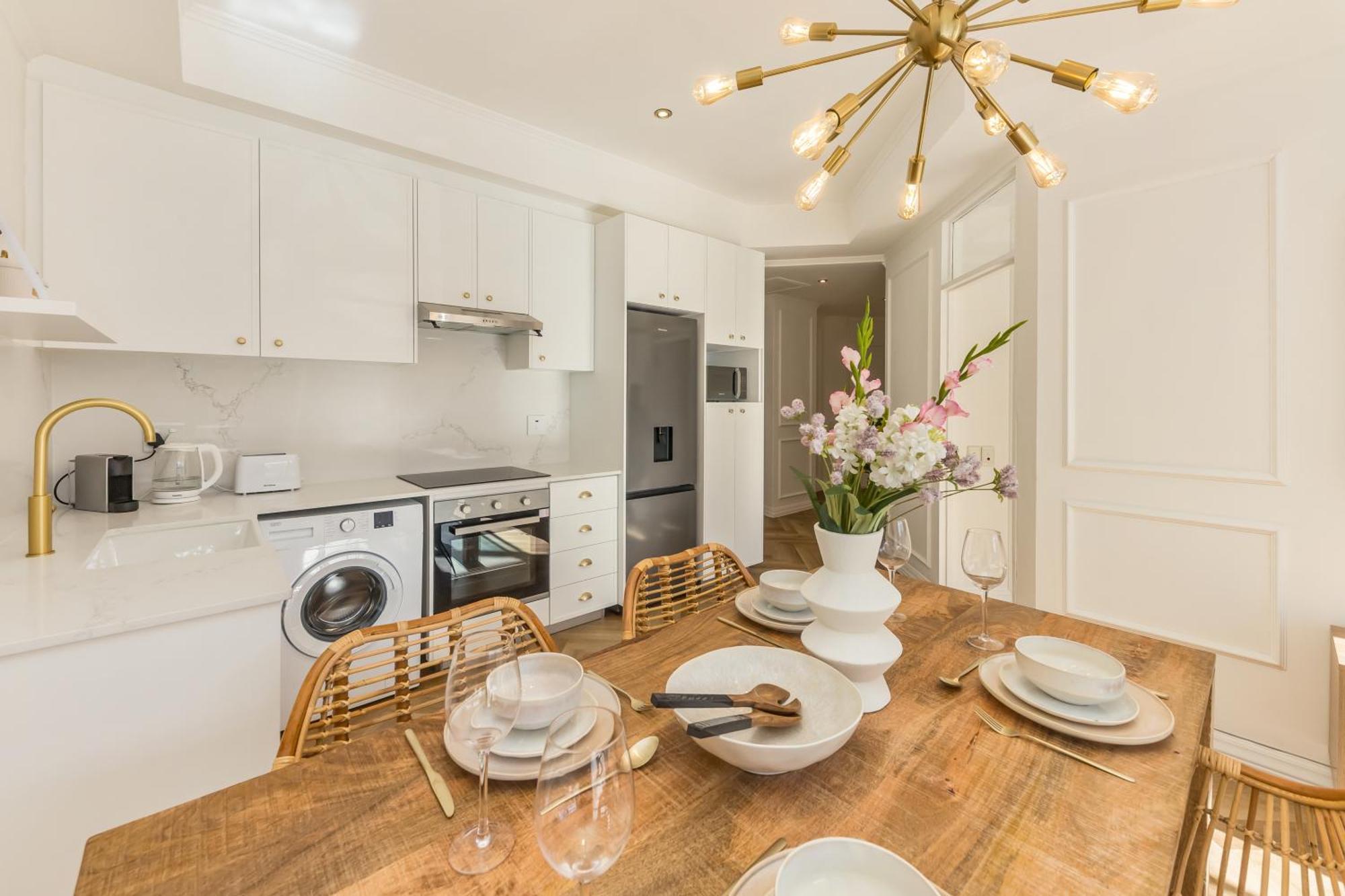 The Centurion 86 Apartment