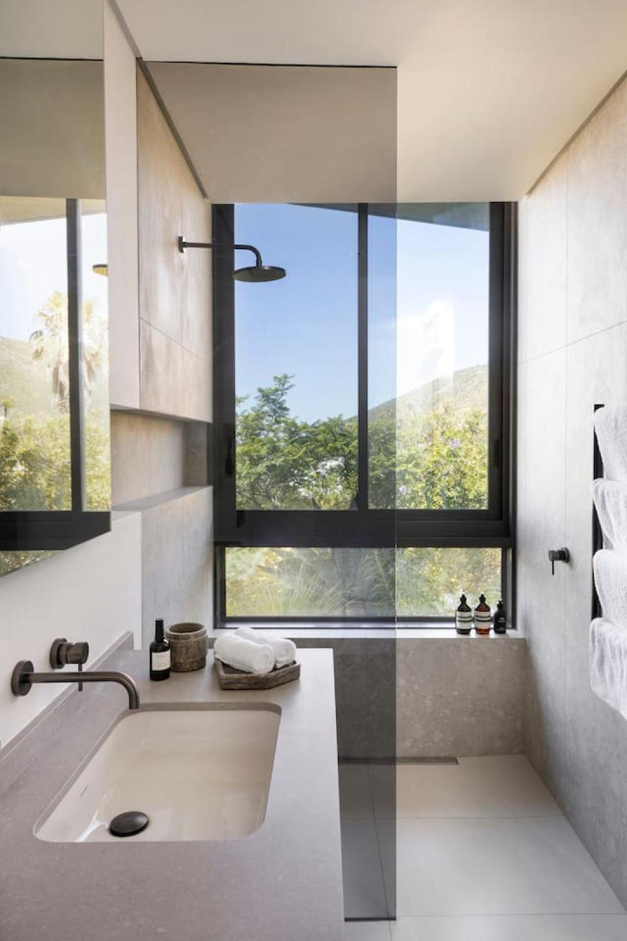 Indigo Sky Apartment *