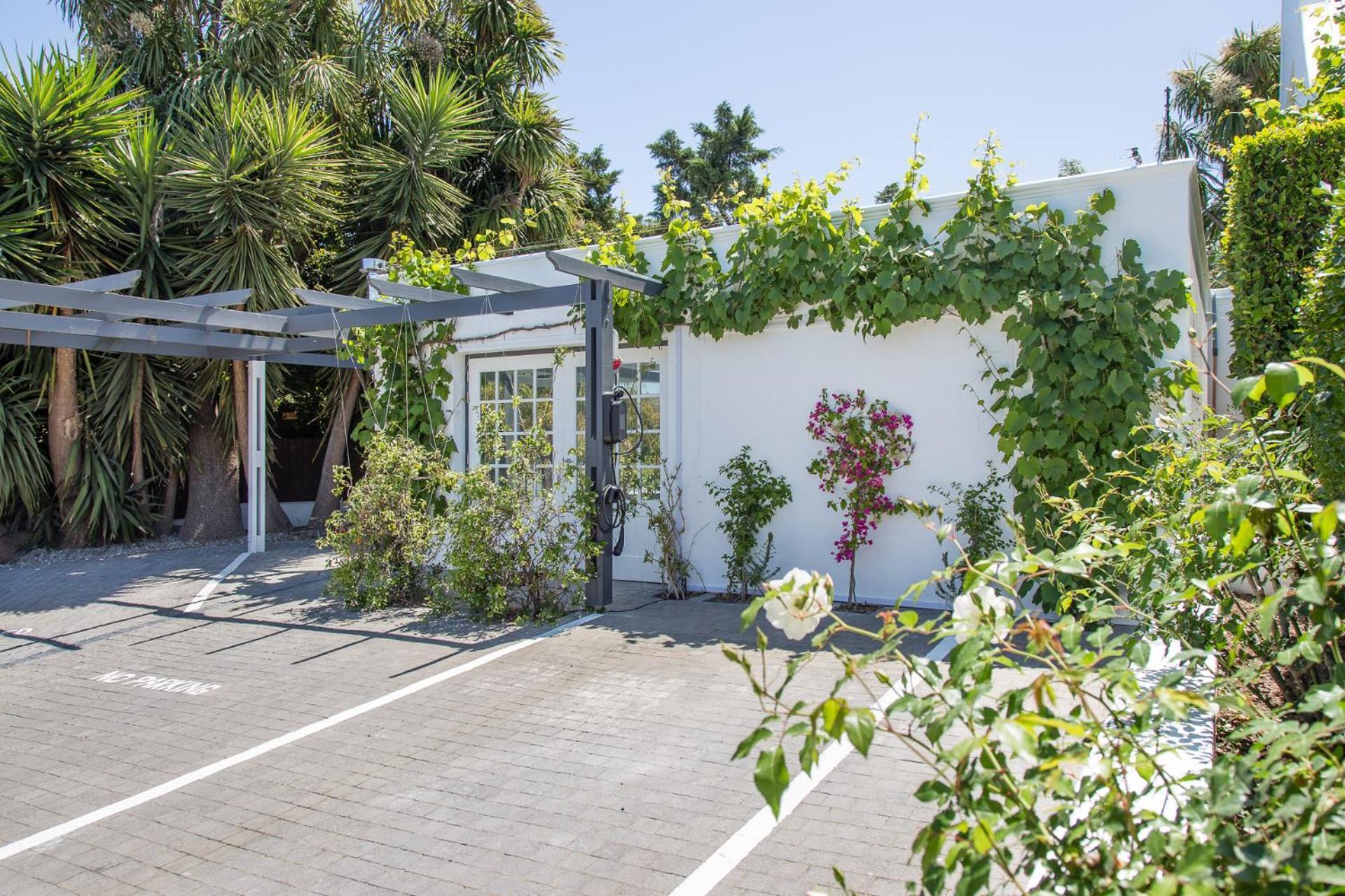 14 On Klein Constantia Guest house 5*