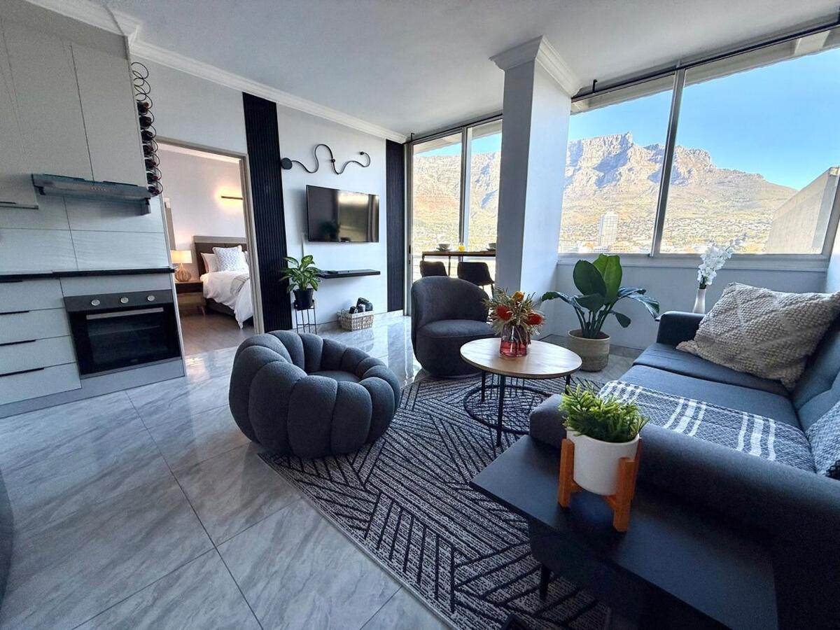 Table Mountain Vista * Cape Town