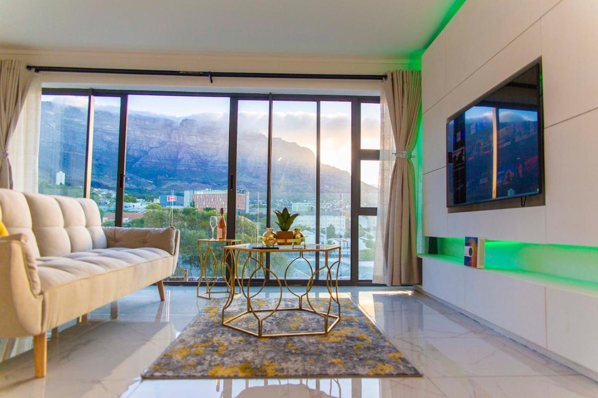 Nyathi Morden Urban Style Apartment *