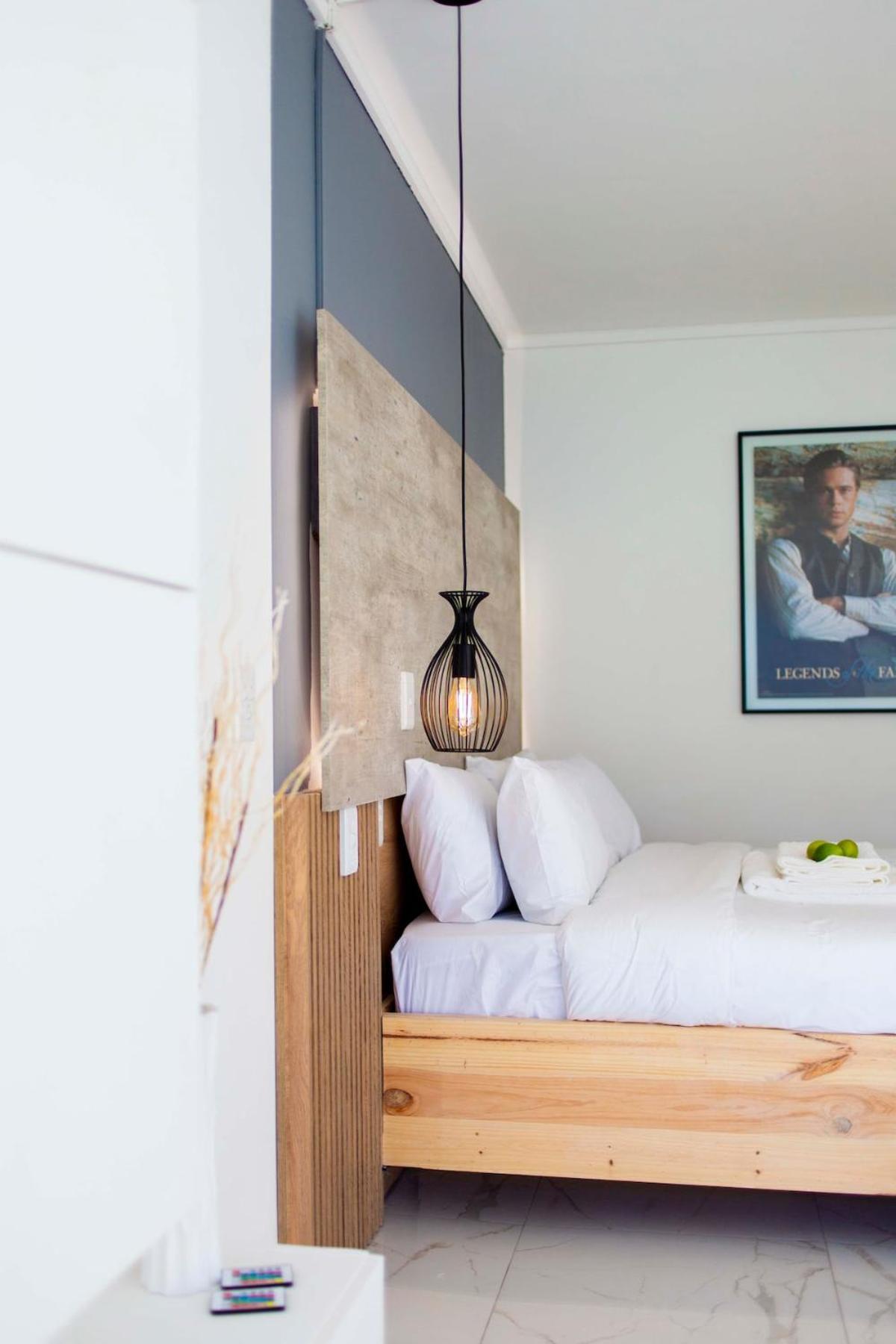 Nyathi Morden Urban Style Apartment Cape Town