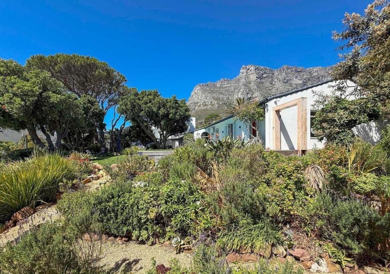 Gryphon House Camps Bay * Cape Town