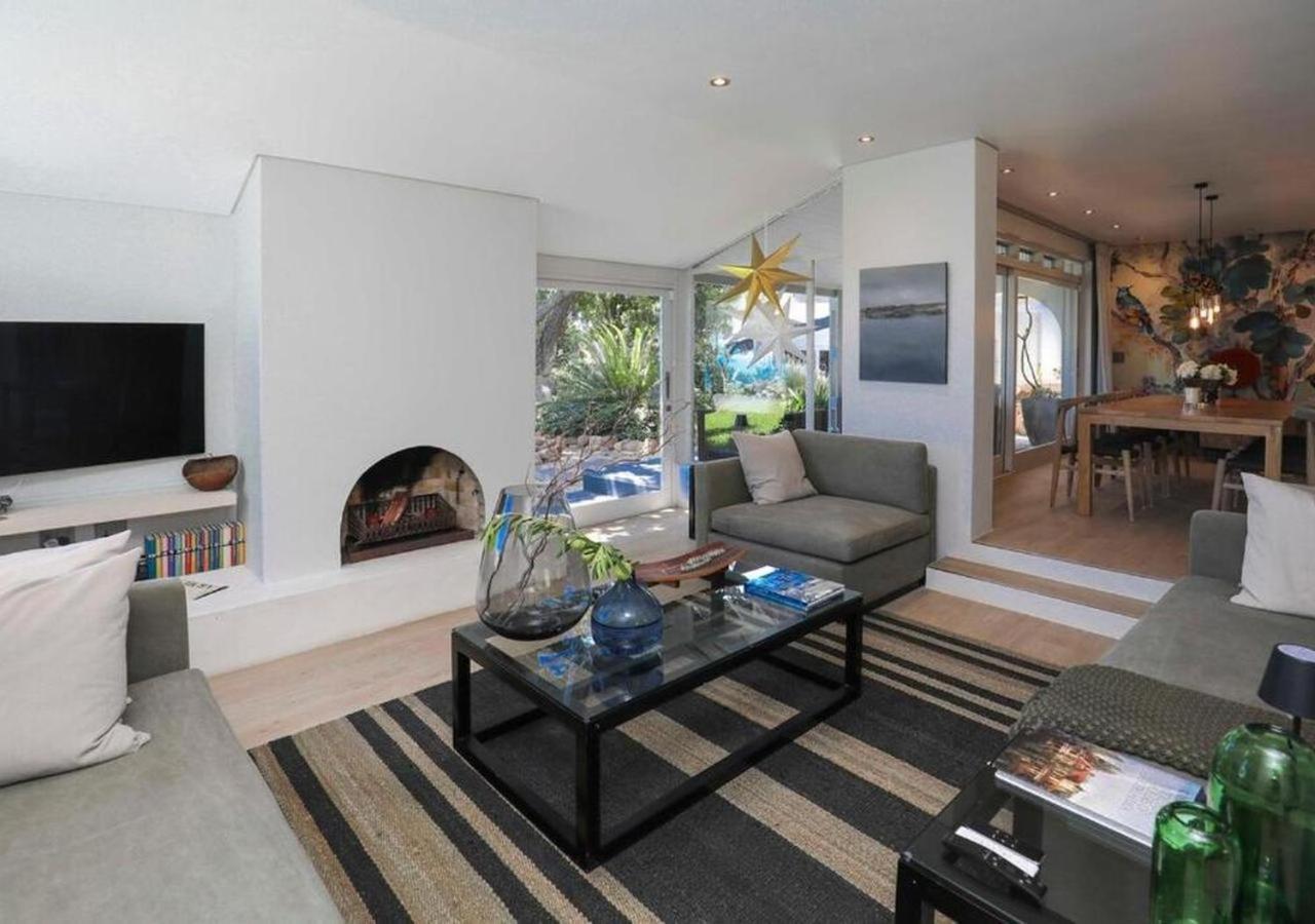 Villa Gryphon House Camps Bay Cape Town