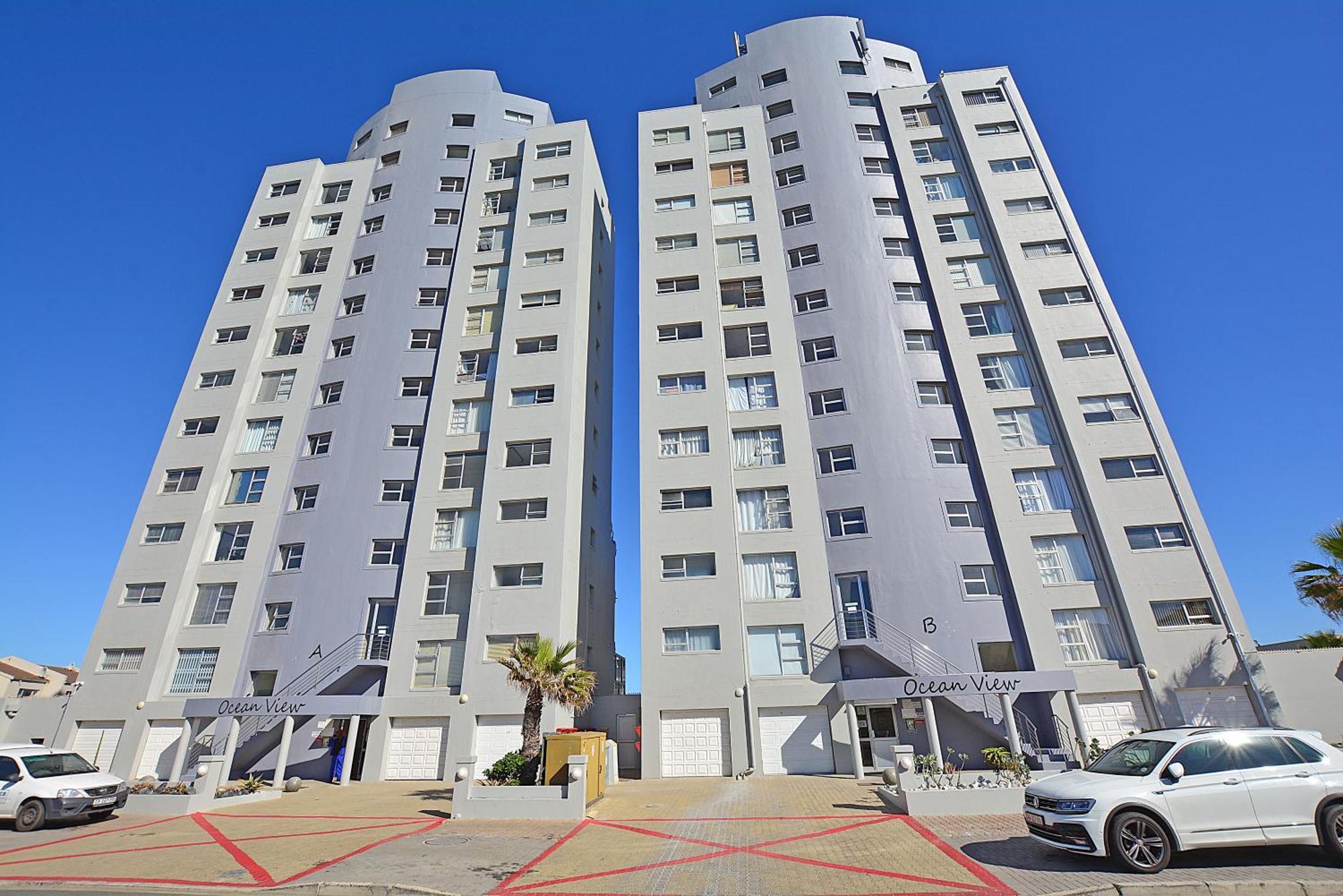 Seehuys - Bloubergstrand Beachfront Apartment