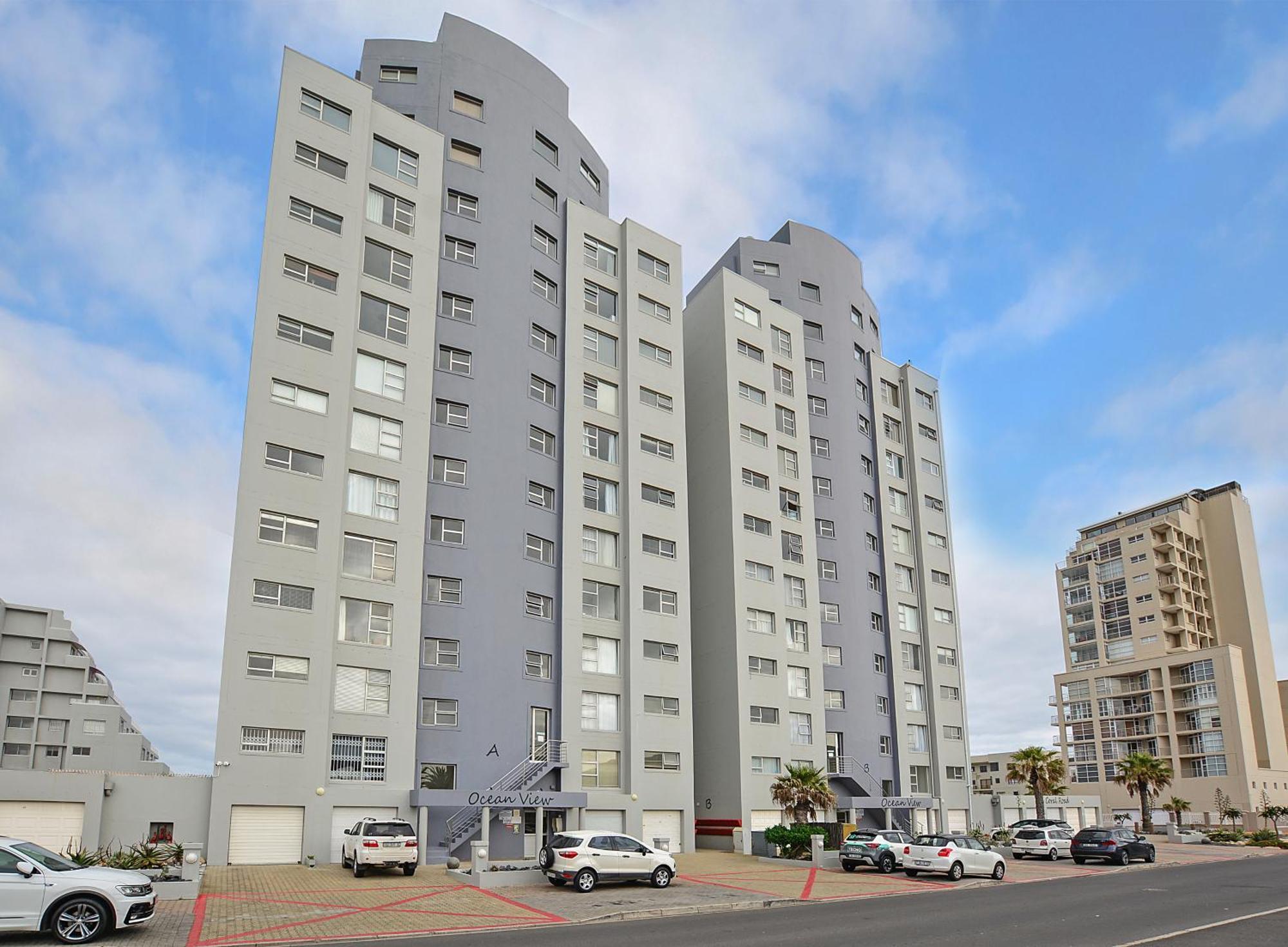 Apartment Seehuys - Bloubergstrand Beachfront Cape Town