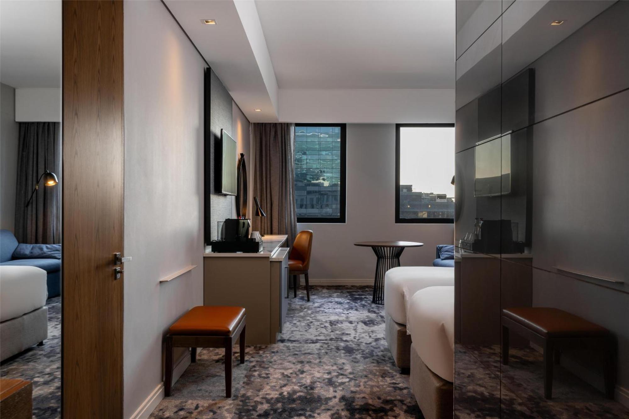 Radisson Foreshore Hotel 4*